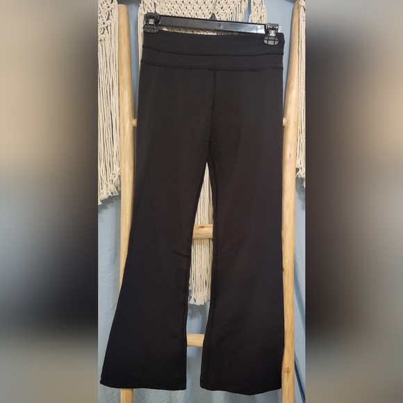 Lululemon - Picture 3 of 7